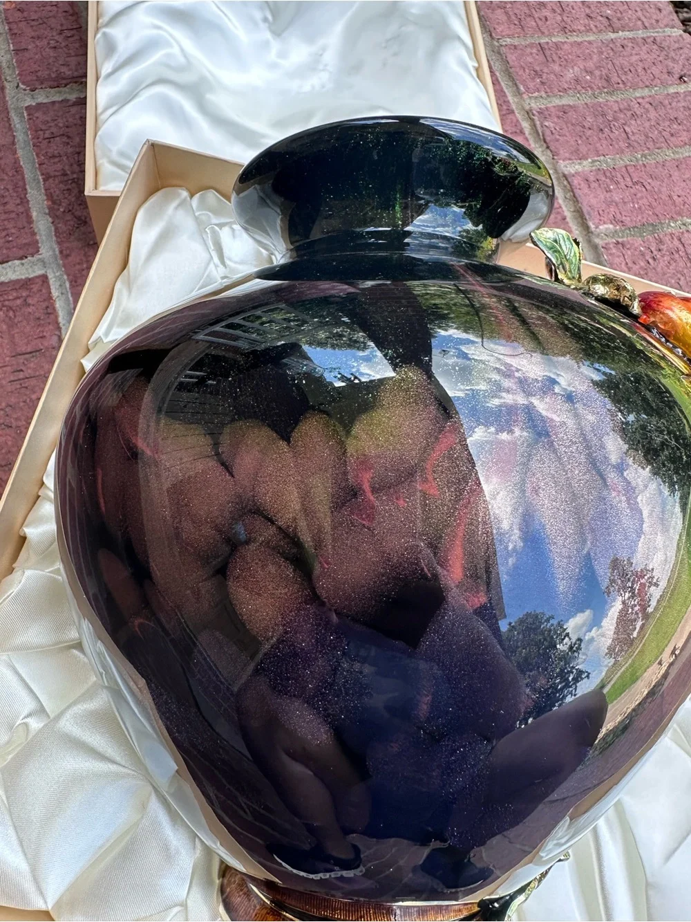 FABUORNA Luxury Vase Decorative Hand-Painted Pomegranate Accents